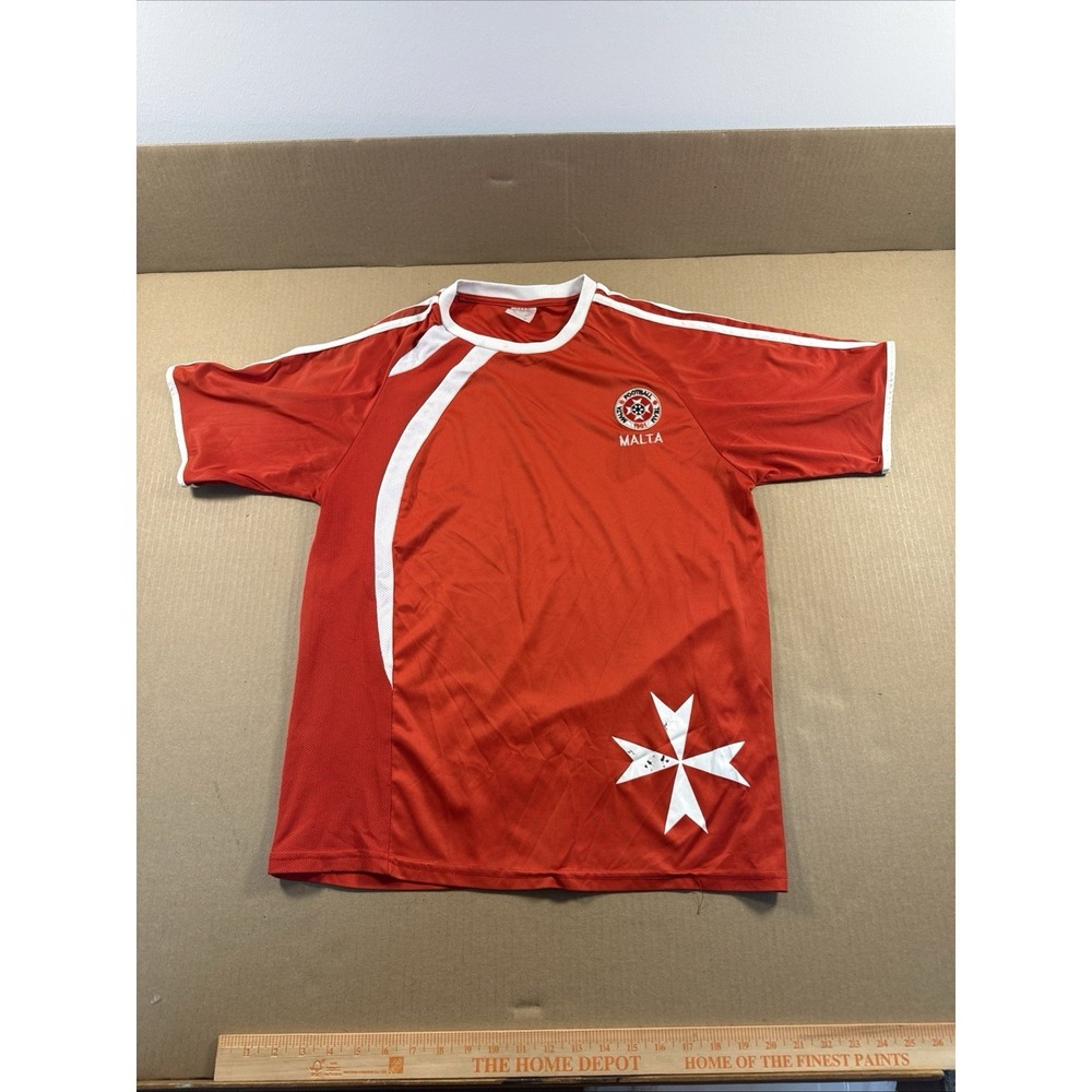 Official Malta football team jersey in red. Size XL. Rare find.